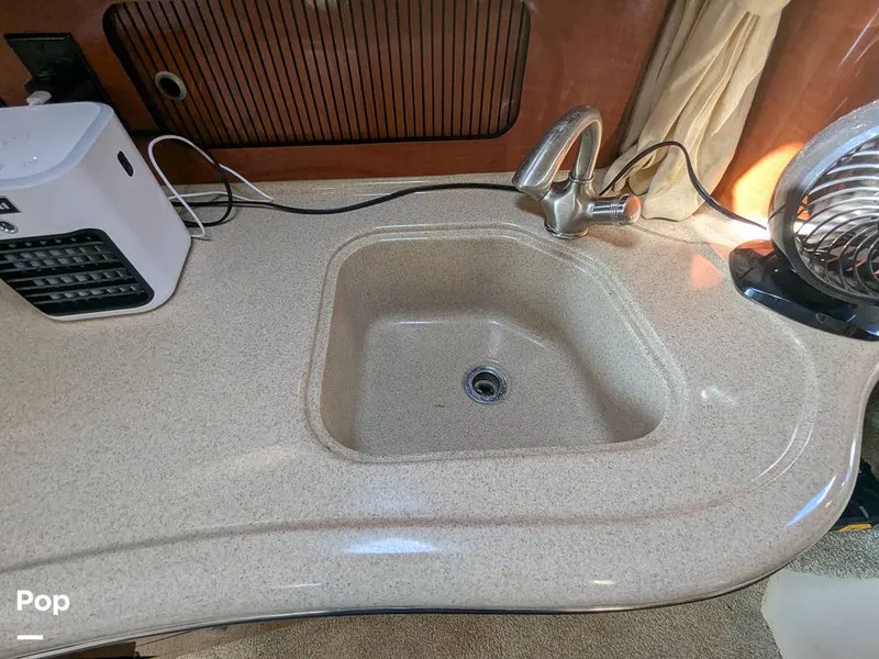 Slide: The Image of Sea Ray 320 Sundancer 2005 - 16269314