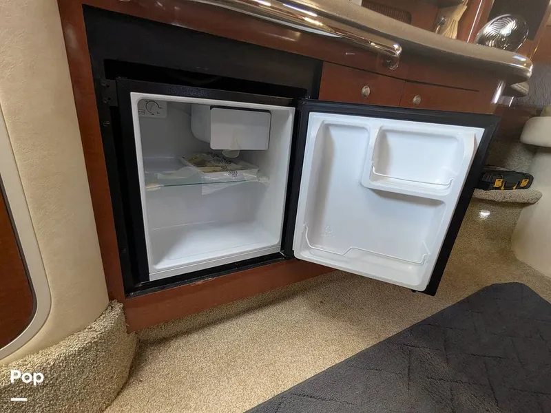 Slide: The Image of Sea Ray 320 Sundancer 2005 - 16269316