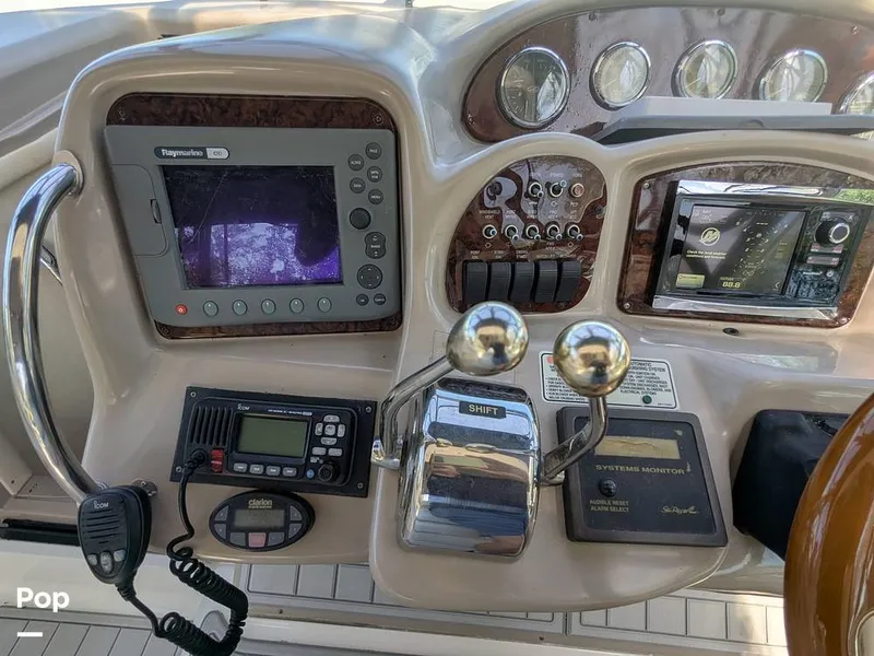 Slide: The Image of Sea Ray 320 Sundancer 2005 - 16269240