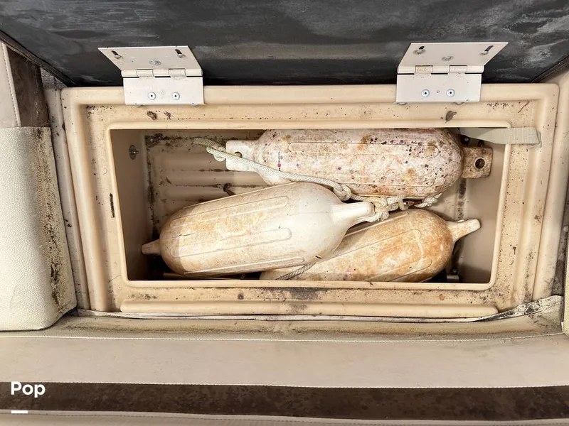 Slide: The Image of Sun Tracker 22 DLX Party Barge 2016 - 16283841