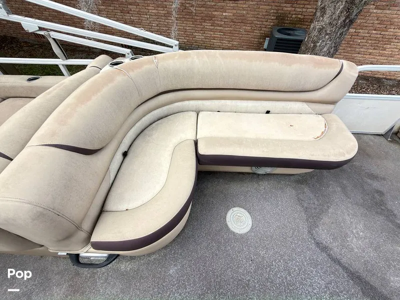 Slide: The Image of Sun Tracker 22 DLX Party Barge 2016 - 16283750