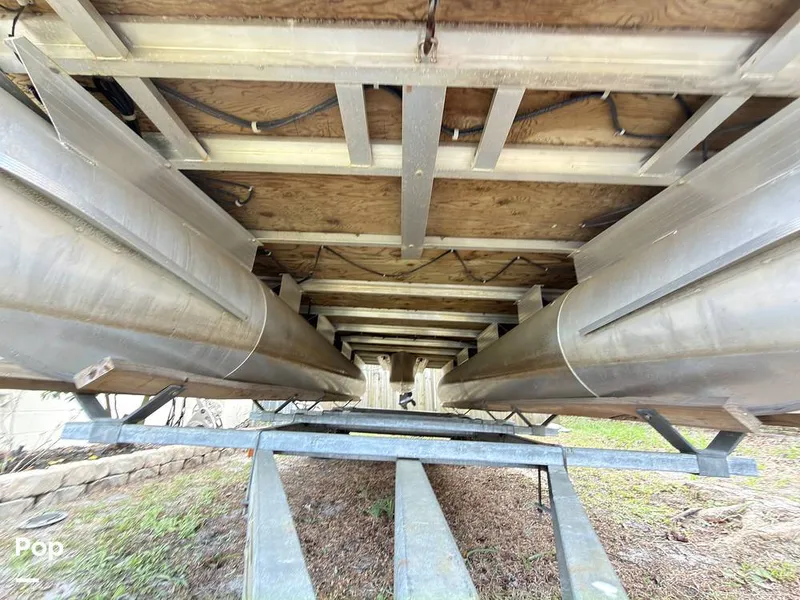 Slide: The Image of Sun Tracker 22 DLX Party Barge 2016 - 16283861