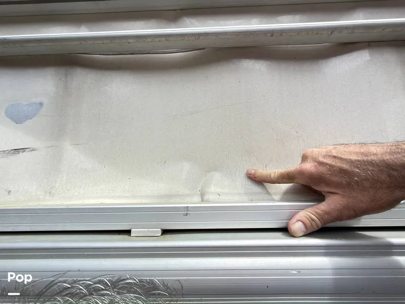 Slide: The Image of Sun Tracker 22 DLX Party Barge 2016 - 16283875