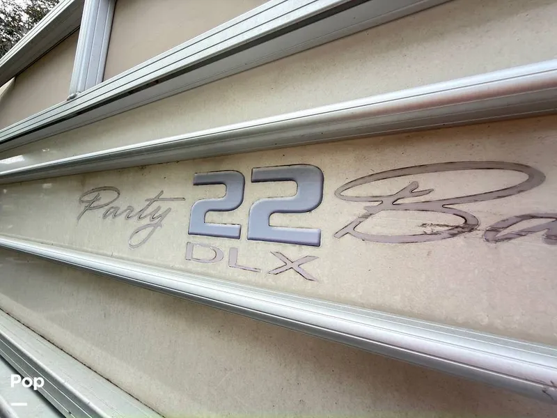 Slide: The Image of Sun Tracker 22 DLX Party Barge 2016 - 16283879