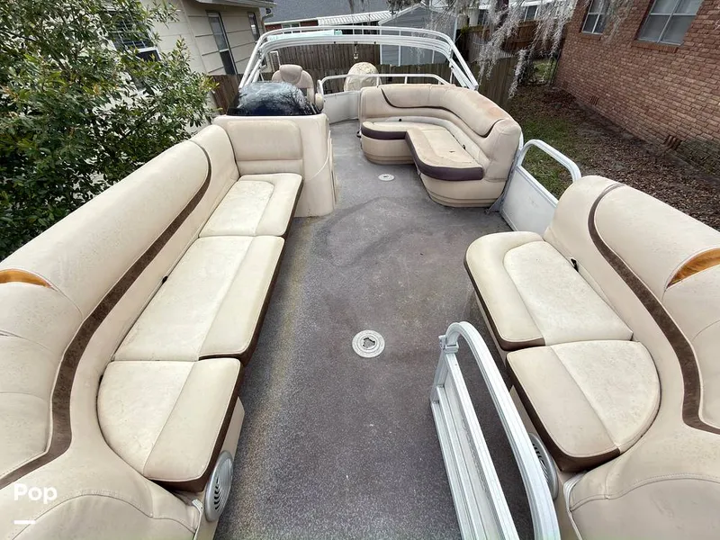 Slide: The Image of Sun Tracker 22 DLX Party Barge 2016 - 16283741