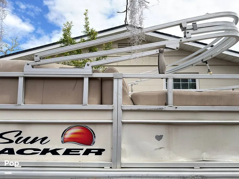 Slide: The Image of Sun Tracker 22 DLX Party Barge 2016 - 16283769