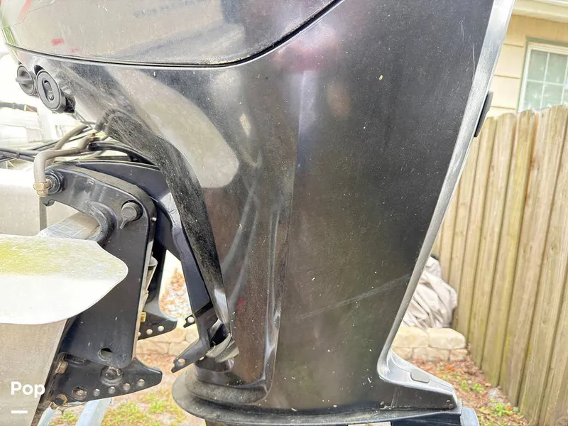 Slide: The Image of Sun Tracker 22 DLX Party Barge 2016 - 16283779