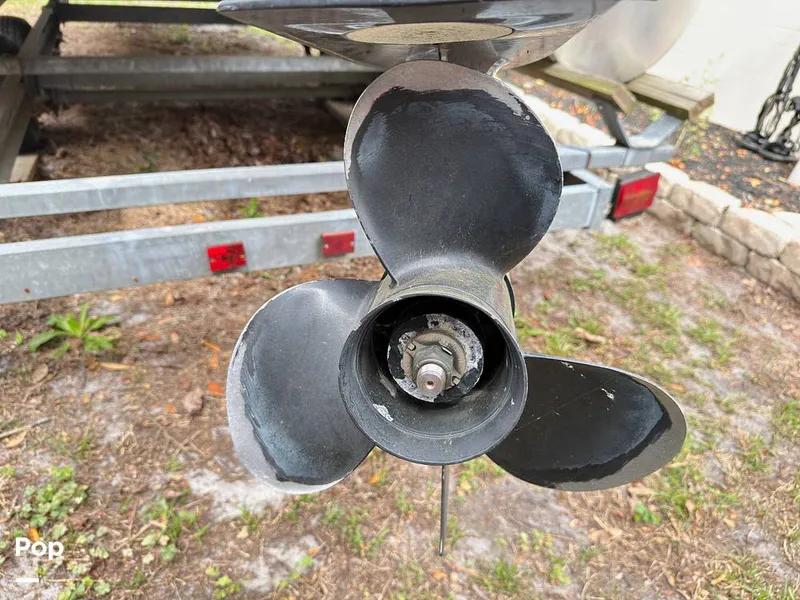 Slide: The Image of Sun Tracker 22 DLX Party Barge 2016 - 16283783