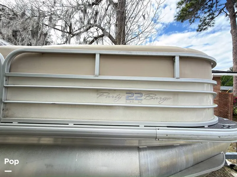Slide: The Image of Sun Tracker 22 DLX Party Barge 2016 - 16283799