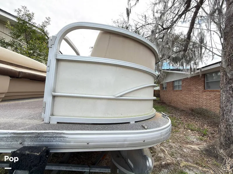 Slide: The Image of Sun Tracker 22 DLX Party Barge 2016 - 16283805