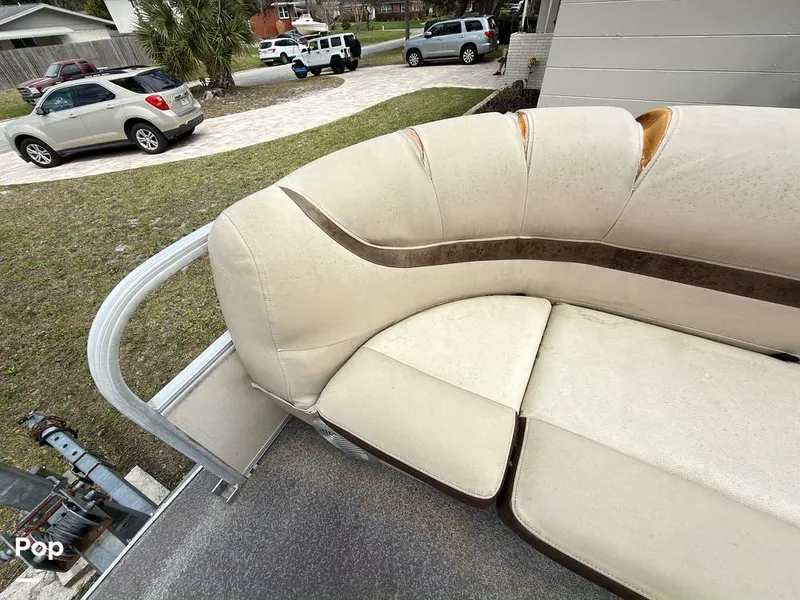 Slide: The Image of Sun Tracker 22 DLX Party Barge 2016 - 16283809