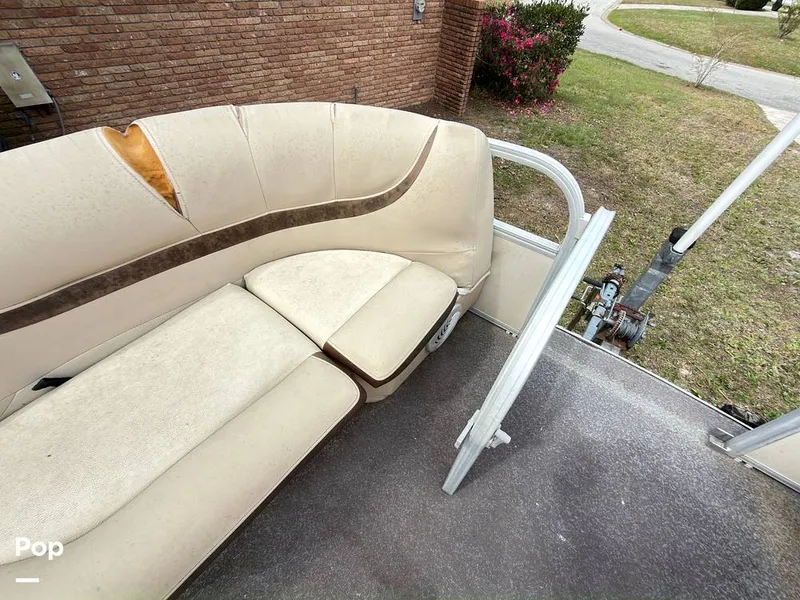 Slide: The Image of Sun Tracker 22 DLX Party Barge 2016 - 16283813