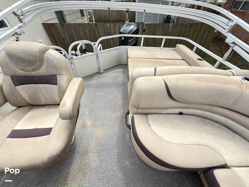 Slide: The Image of Sun Tracker 22 DLX Party Barge 2016 - 16283822