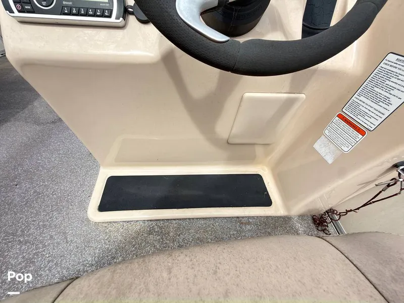 Slide: The Image of Sun Tracker 22 DLX Party Barge 2016 - 16283831