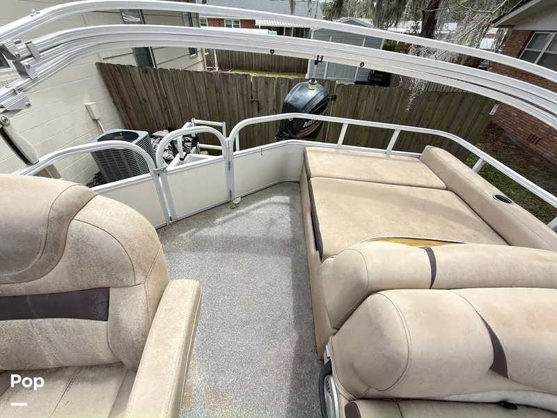 Slide: The Image of Sun Tracker 22 DLX Party Barge 2016 - 16283832