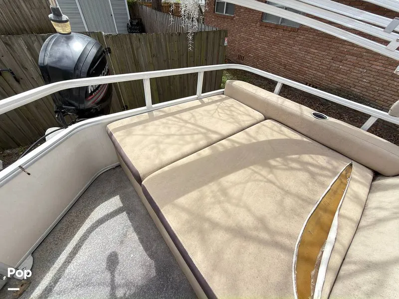 Slide: The Image of Sun Tracker 22 DLX Party Barge 2016 - 16283835