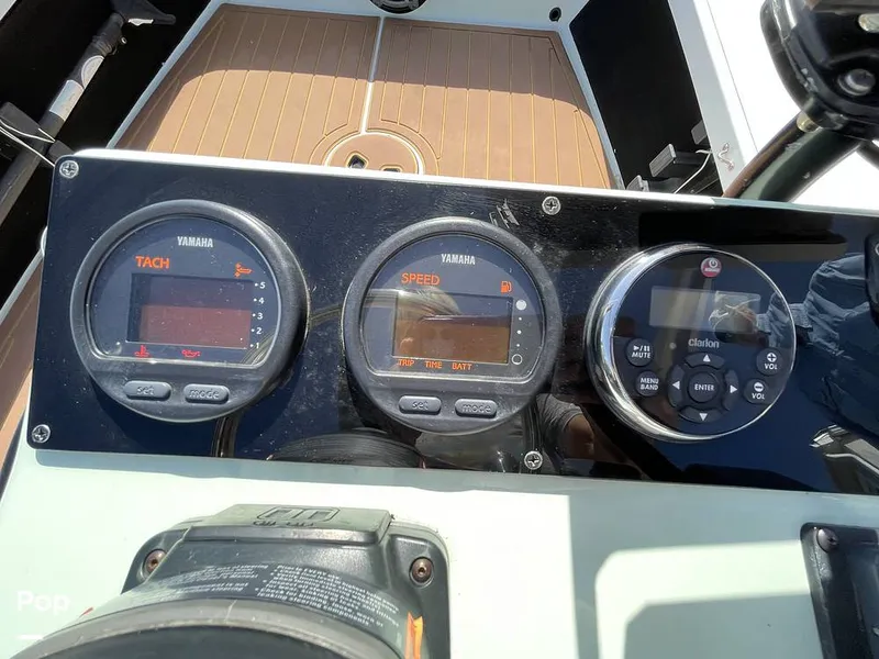 Slide: The Image of Hewes 18 Redfisher Kevlar hull 1996 - 16264294