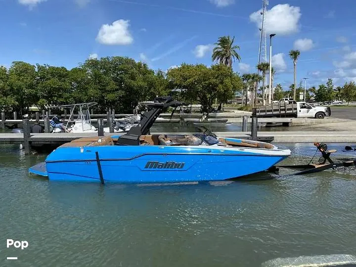 The Image of Malibu M240 Coastal Package 2020 - 16259162