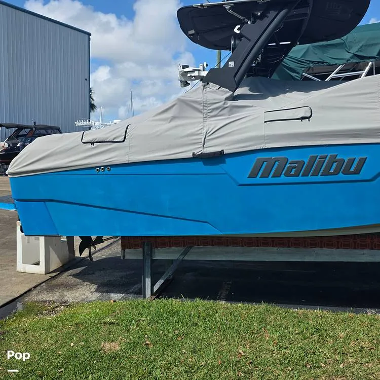 Slide: The Image of Malibu M240 Coastal Package 2020 - 16276930