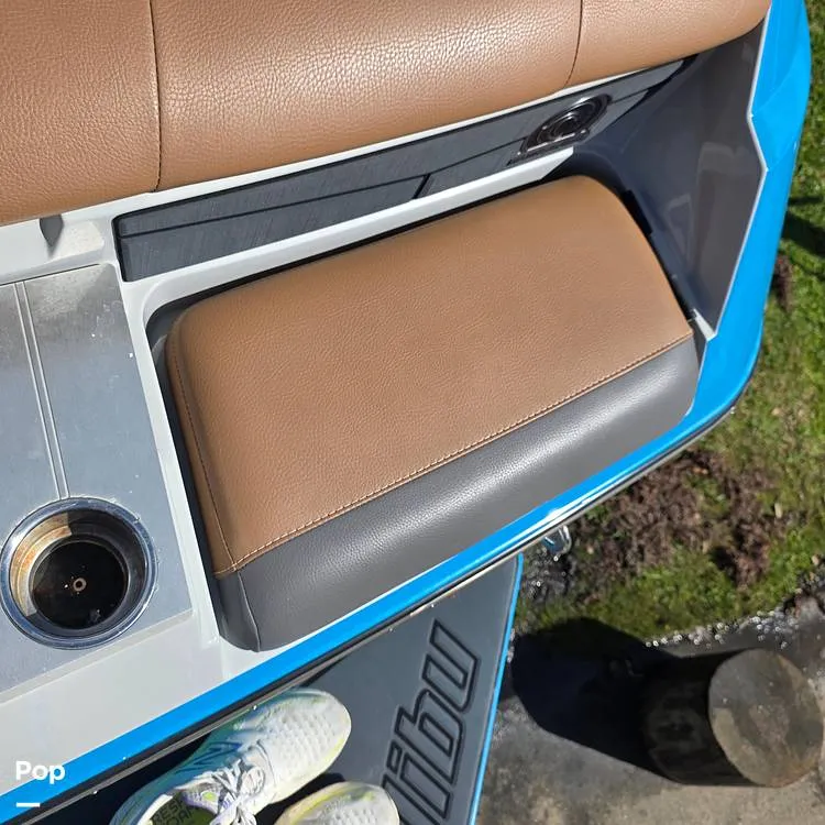 Slide: The Image of Malibu M240 Coastal Package 2020 - 16276942