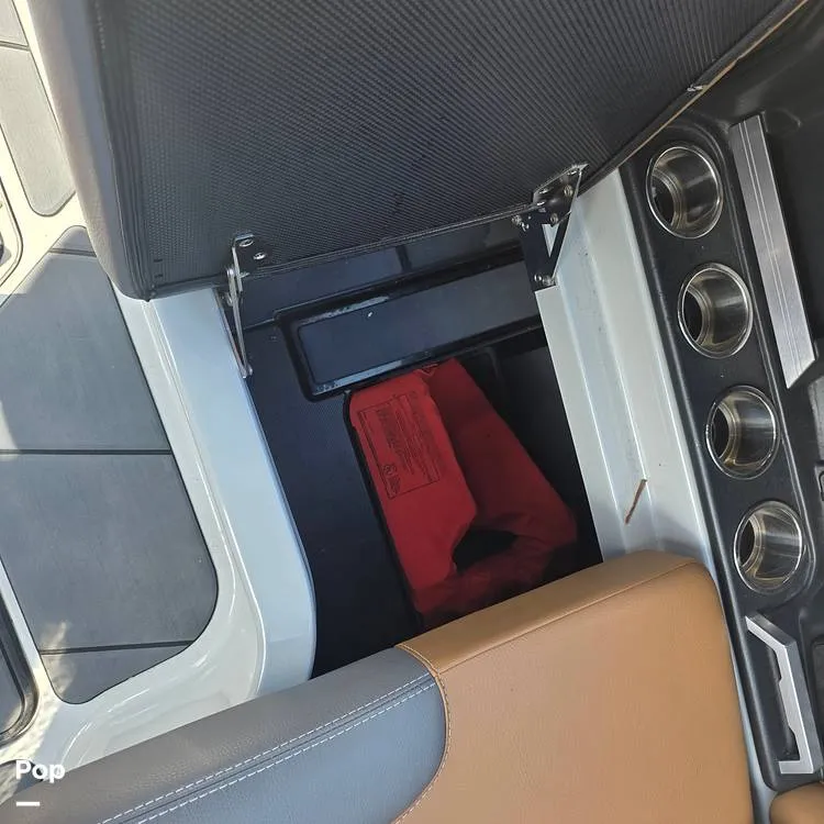 Slide: The Image of Malibu M240 Coastal Package 2020 - 16276919