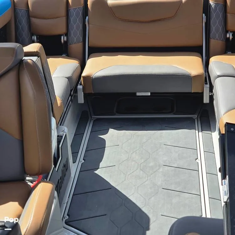 Slide: The Image of Malibu M240 Coastal Package 2020 - 16276963