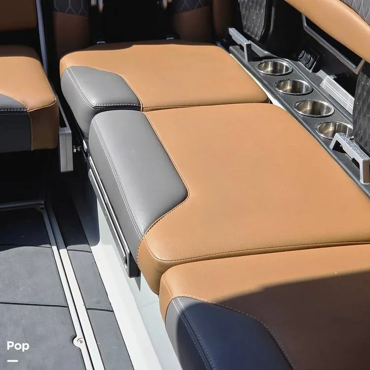 Slide: The Image of Malibu M240 Coastal Package 2020 - 16276967