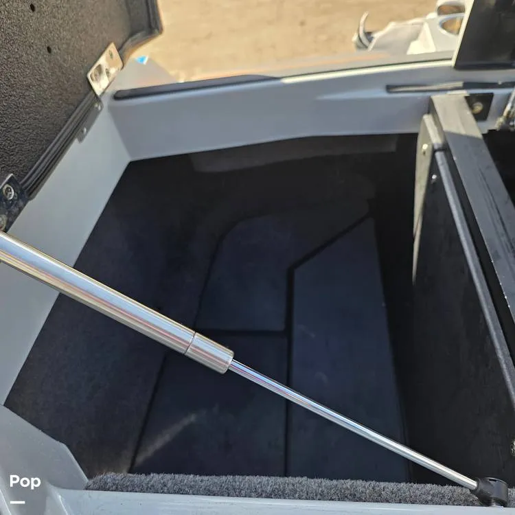 Slide: The Image of Malibu M240 Coastal Package 2020 - 16276974