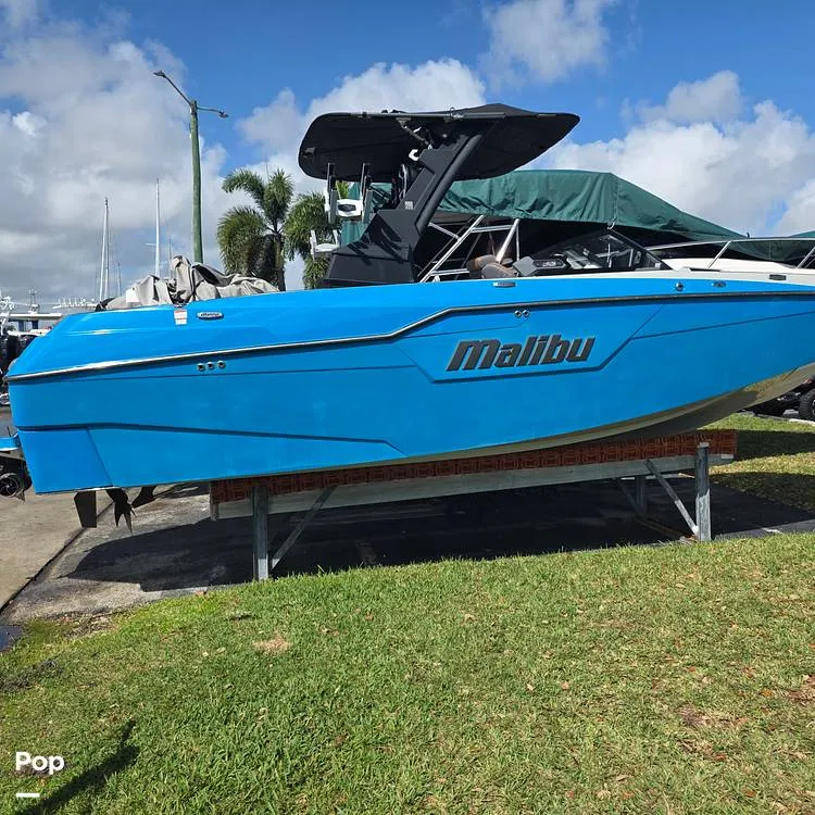 Slide: The Image of Malibu M240 Coastal Package 2020 - 16276925