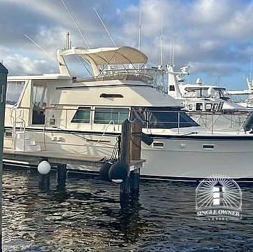 The Image of Hatteras 43 Double Cabin Motor Yacht 1988 - 16252420