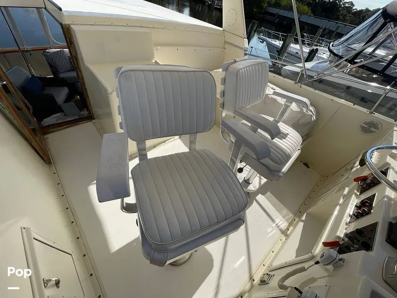 Slide: The Image of Hatteras 43 Double Cabin Motor Yacht 1988 - 16303697