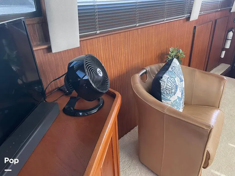 Slide: The Image of Hatteras 43 Double Cabin Motor Yacht 1988 - 16304336