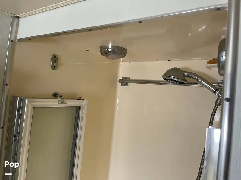 Slide: The Image of Hatteras 43 Double Cabin Motor Yacht 1988 - 16304340