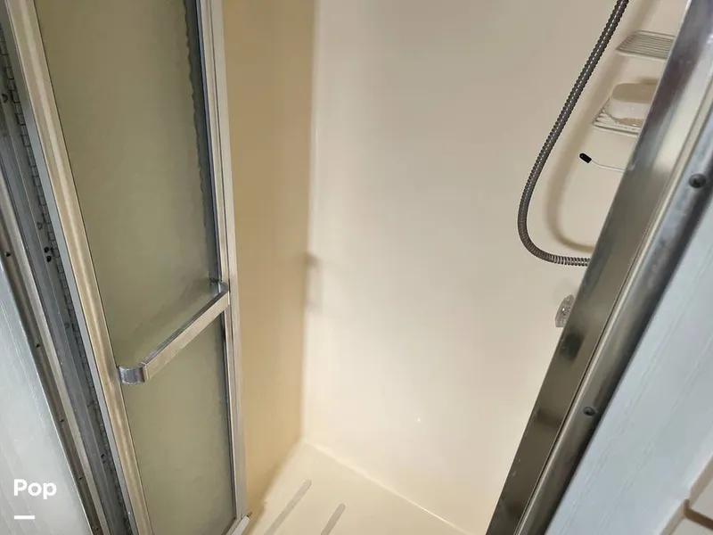 Slide: The Image of Hatteras 43 Double Cabin Motor Yacht 1988 - 16304341