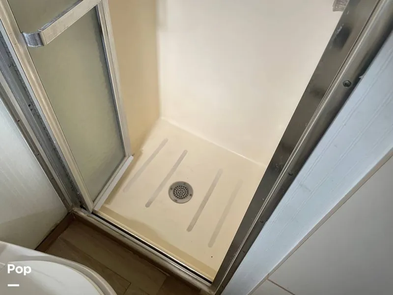 Slide: The Image of Hatteras 43 Double Cabin Motor Yacht 1988 - 16304342