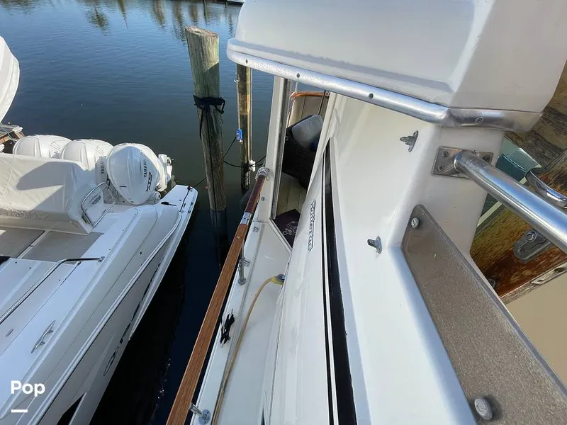 Slide: The Image of Hatteras 43 Motor Yacht 1988 - 16303648