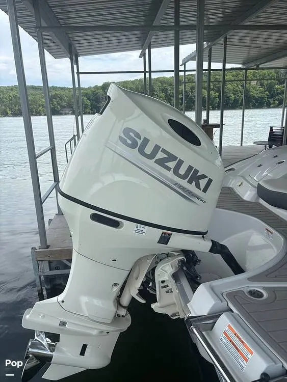 Slide: The Image of Crownline Boats E215 XS 2020 - 16252918