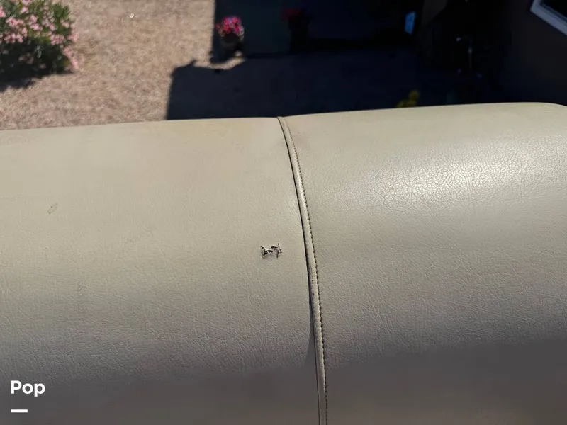 Slide: The Image of Sun Tracker SportFish 22 DLX 2022 - 16274471