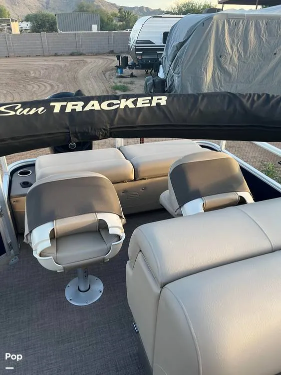 Slide: The Image of Sun Tracker SportFish 22 DLX 2022 - 16269147