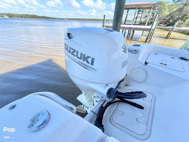 Slide: The Image of Suzuki 4-stroke Power - 16261498