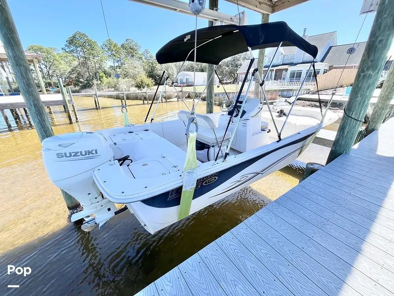 Slide: The Image of Carolina 178 DLV 2019 - 16261510