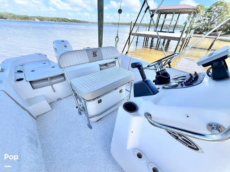 Slide: The Image of Captain's Chair - 16261482