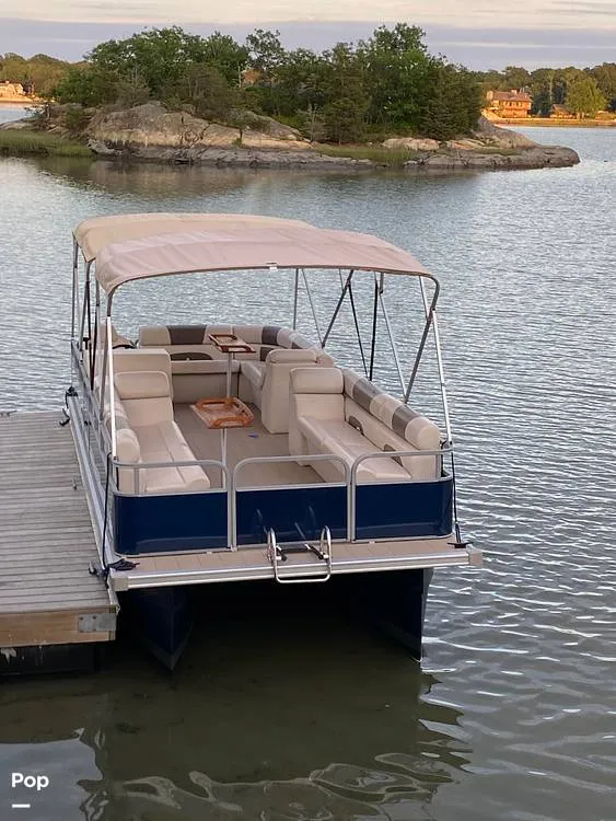 The Image of Sanibel Cat 22' 2026 - 16255940