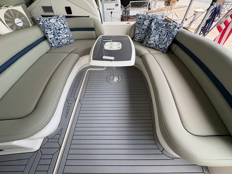 Slide: The Image of Sea Ray 420 Sundancer 2005 - 34