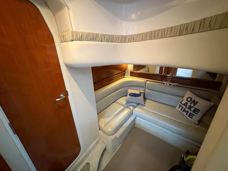 Slide: The Image of Sea Ray 420 Sundancer 2005 - 29