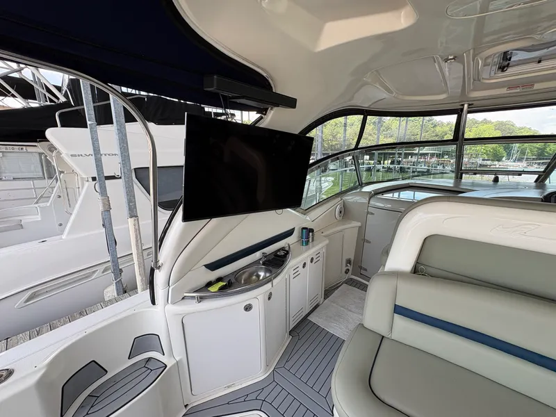 Slide: The Image of Sea Ray 420 Sundancer 2005 - 41