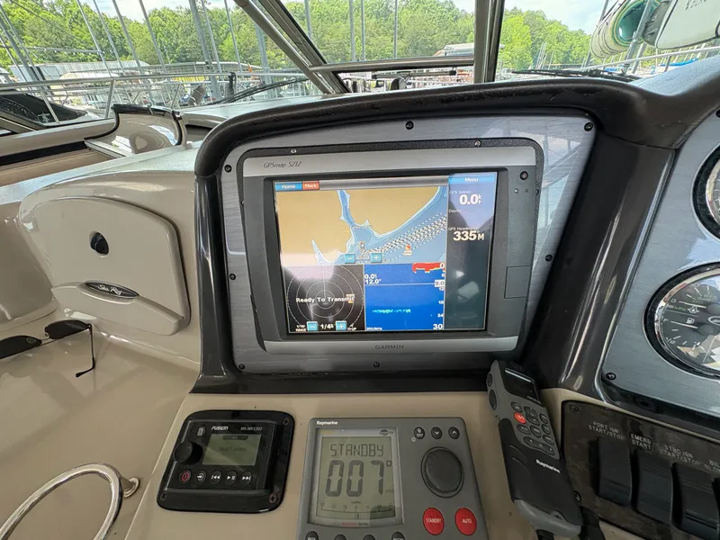 Slide: The Image of Sea Ray 420 Sundancer 2005 - 57