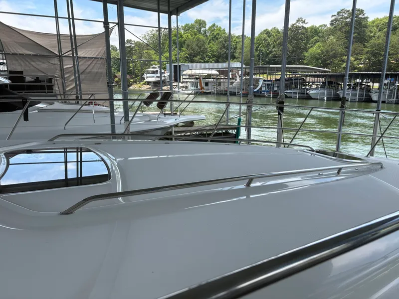 Slide: The Image of Sea Ray 420 Sundancer 2005 - 61