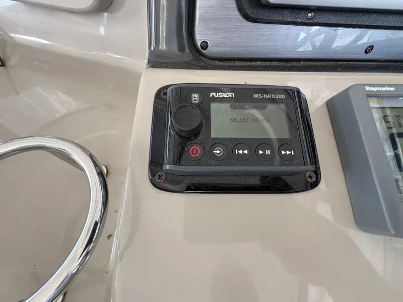 Slide: The Image of Sea Ray 420 Sundancer 2005 - 59