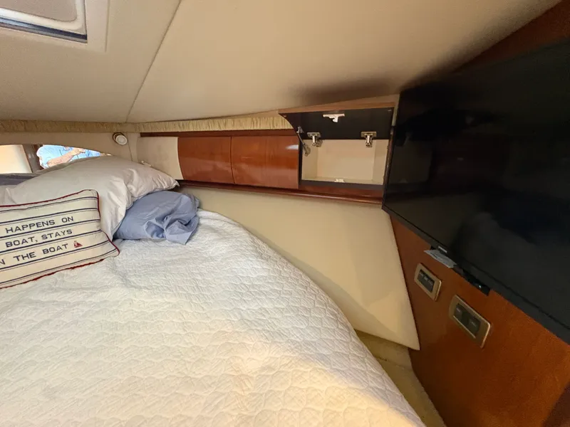Slide: The Image of Sea Ray 420 Sundancer 2005 - 24